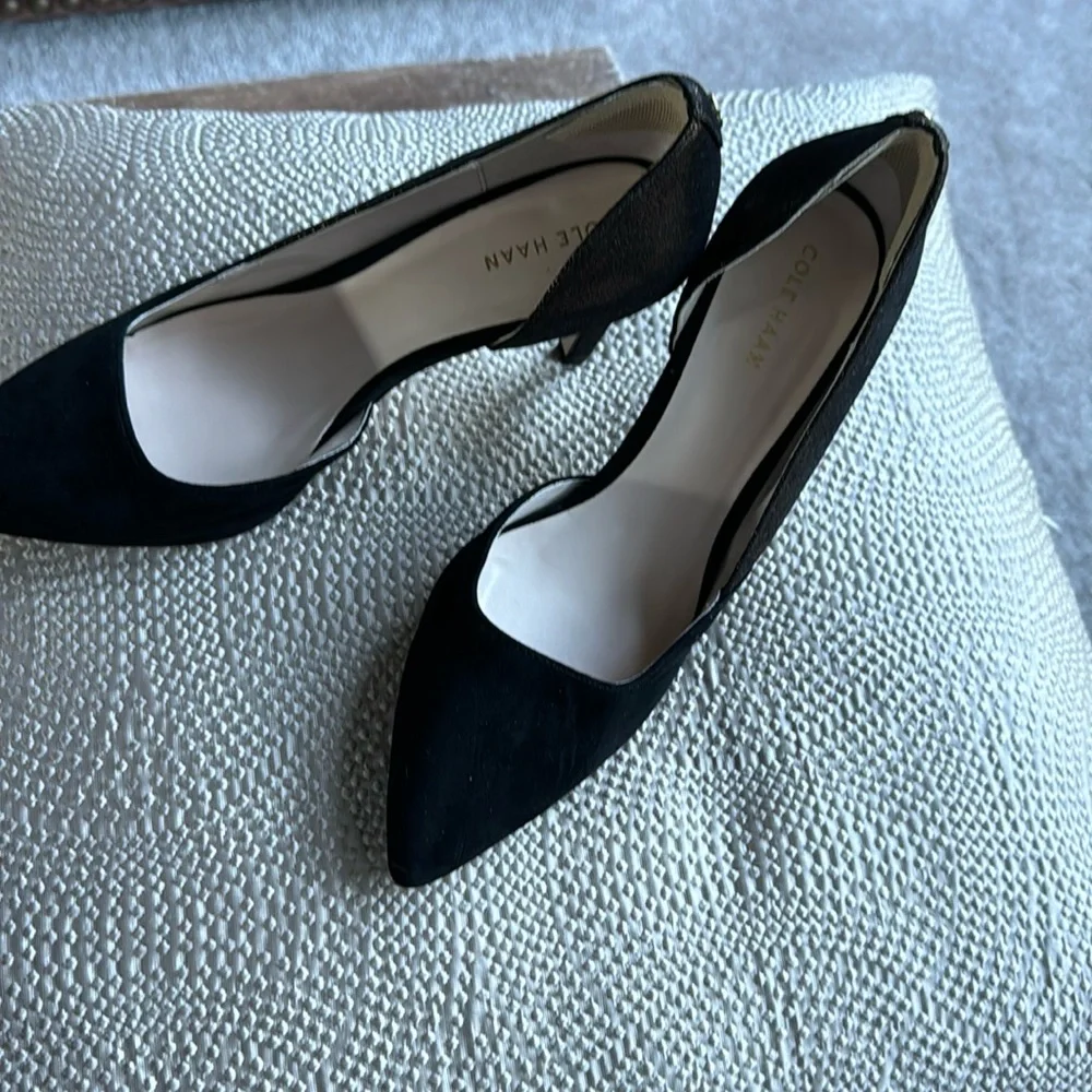 Cole Haan black velvet/gold metallic pumps - Picture 1 of 4